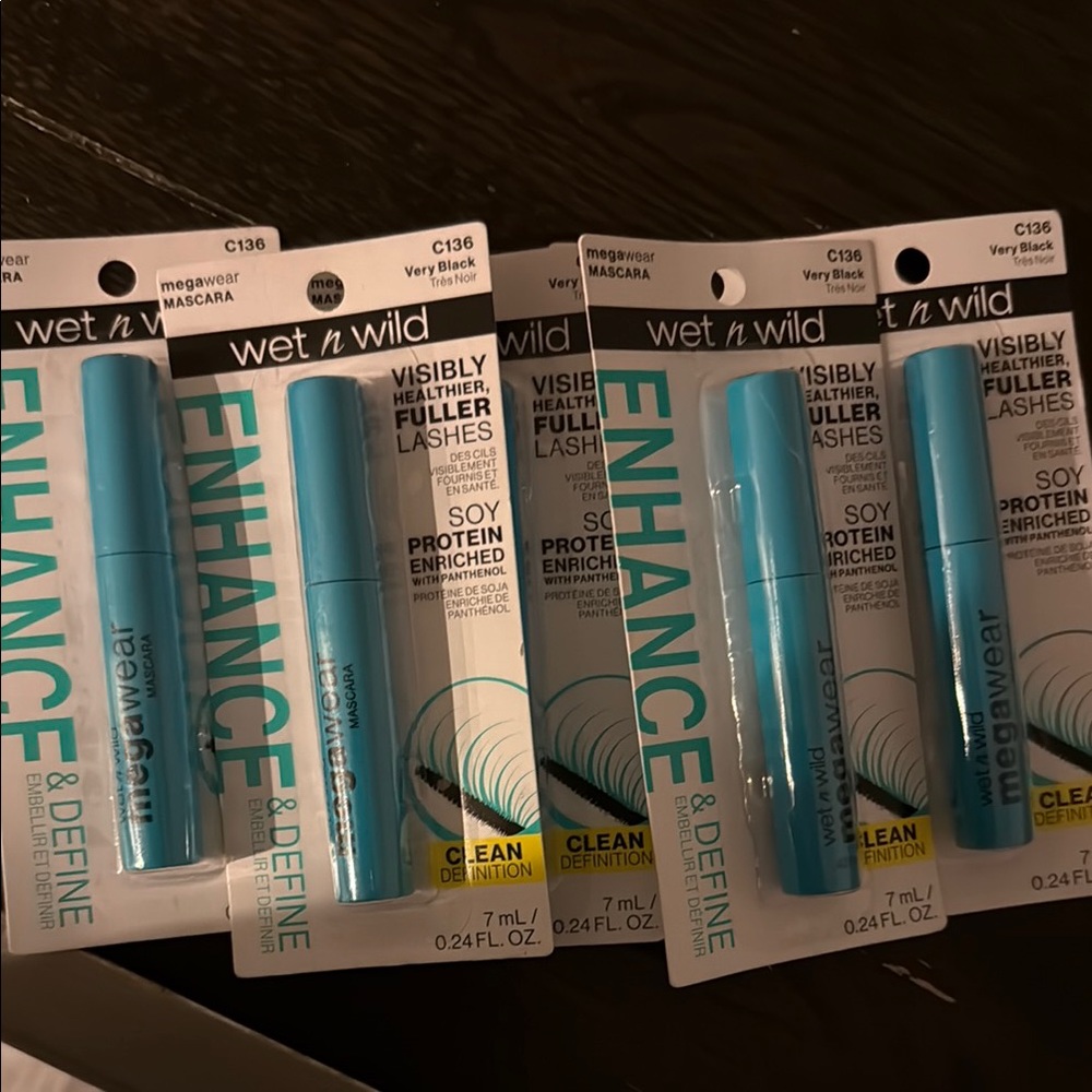 Wet n Wild MegaWear Mascara in Very Black